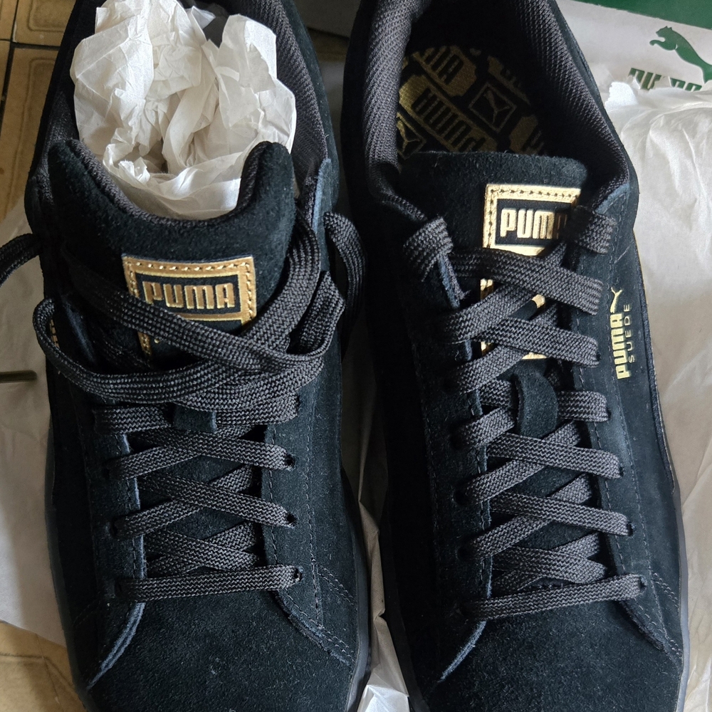 Puma Black Classic Sneakers with Suede and Mesh